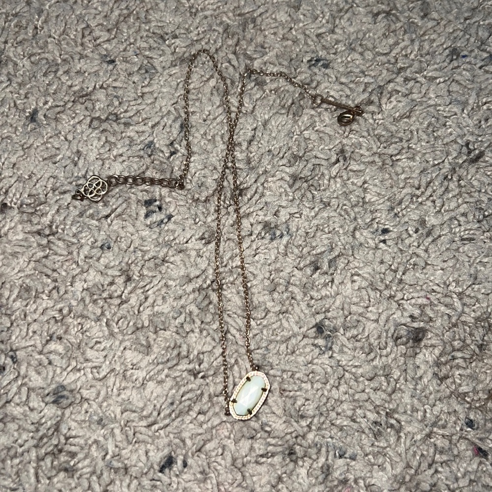 KENRDA SCOTT necklace